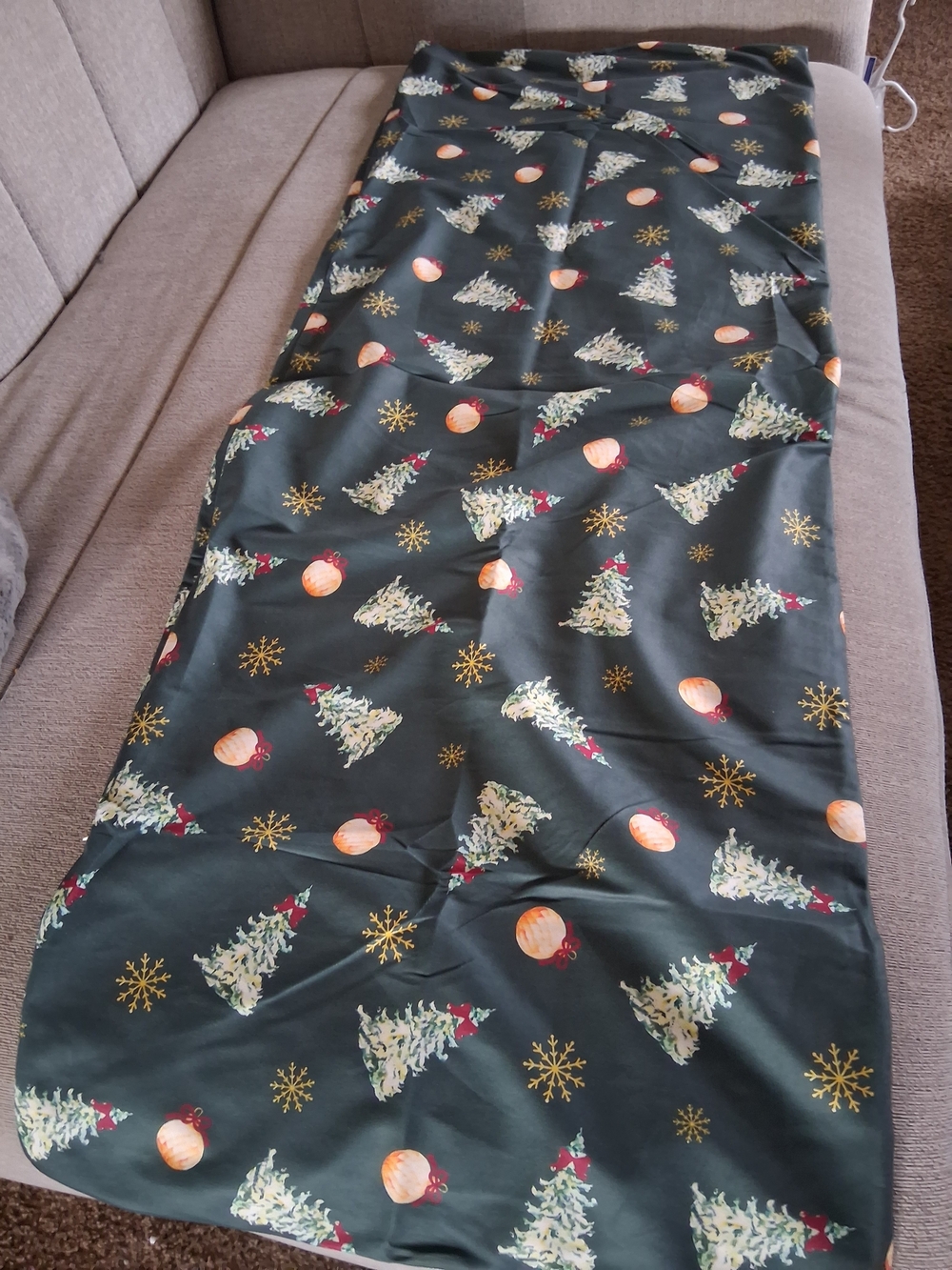 Dark Green Holiday Print Cloth Storage Bag 52x20in Zippered